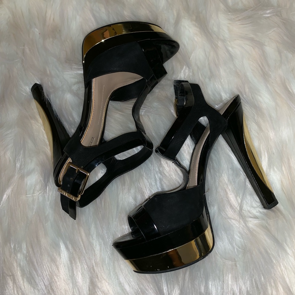Black and Gold Heels 👠 Size 7